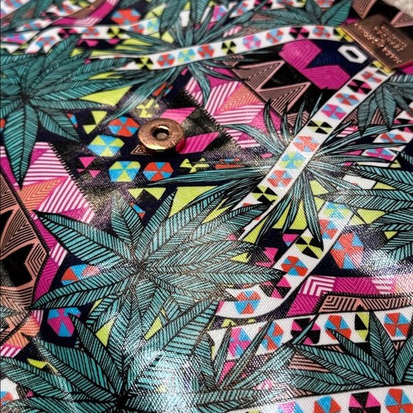 Mara Hoffman for Sephora | Kaleidoscape Multicolor Vinyl Clutch - Picture 10 of 12